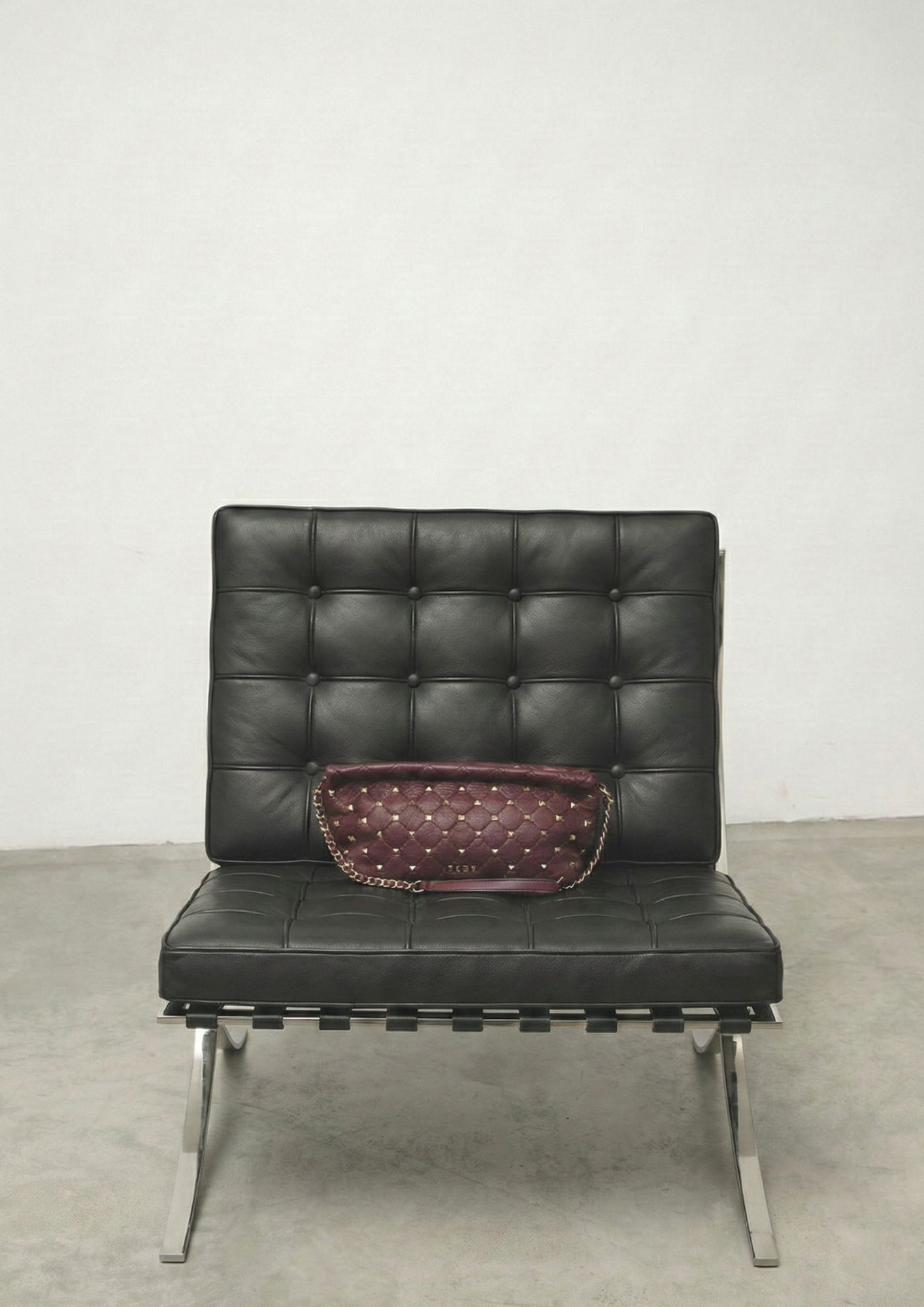Bolso Baguette Noco tachuelas granate - Imagen 2